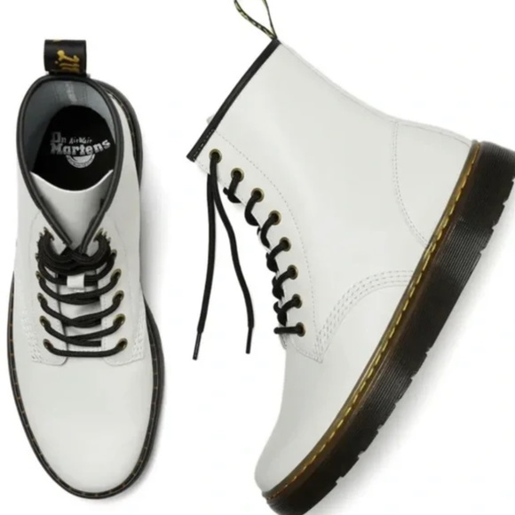 NEW Dr Martens Zavala J Girls 5 Boys 4 White Vegan Leather Combat Ankle Boots
